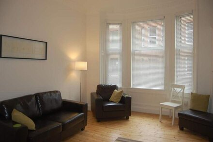 Bright, contemporary apartment in central Edinburgh.