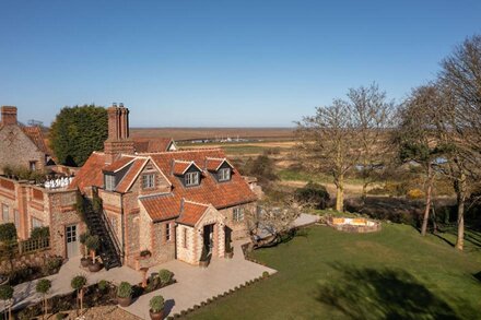 Wow! Undoubtedly one of the best houses along the North Norfolk coast, The Ballroom stands proudly a