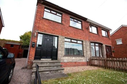 3 bed house in suburbs of Belfast, sleeps up to 5