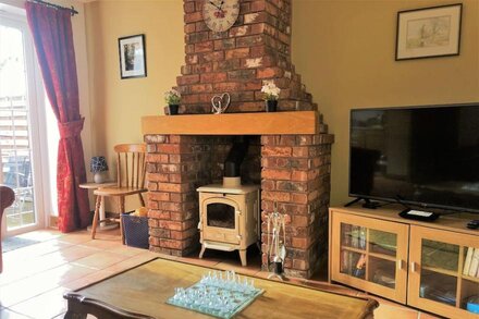 Excellent Holiday Cottage, Tarporley Village Centre