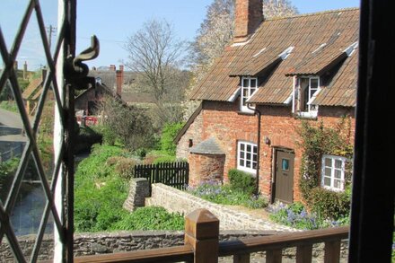 The Pack Horse, Stunning location in a national trust village.