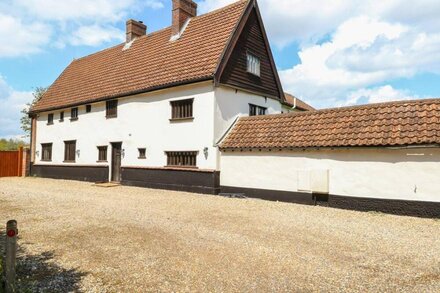 WATERLOO PLACE ALL UNITS, character holiday cottage in Banham