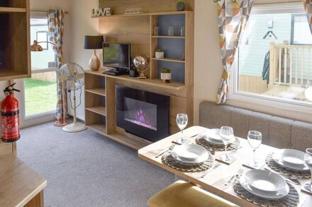 2 bedroom accommodation in Knaresborough