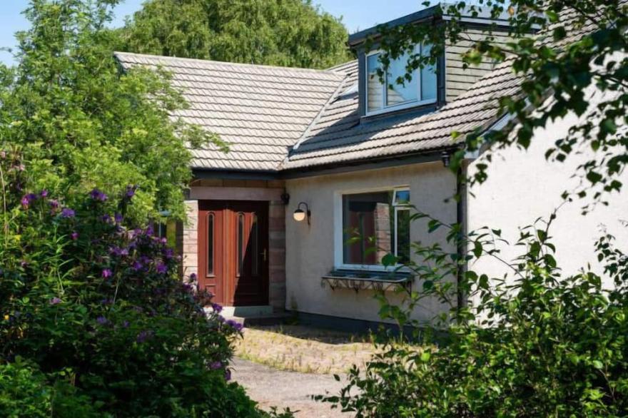 Vacation home Birnam in Drumnadrochit - 6 persons, 4 bedrooms