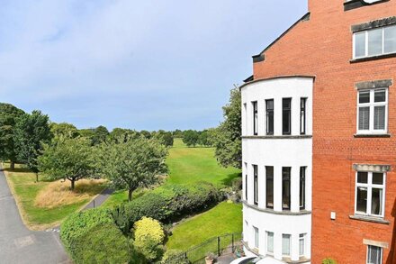 Harrogate Haven Luxe Apartment With Amazing Views