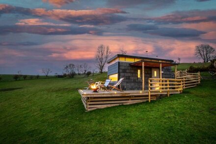 Slate Cabin - Caban Llechi