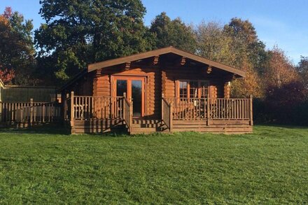 BLUEBELL 4* Lodge ..