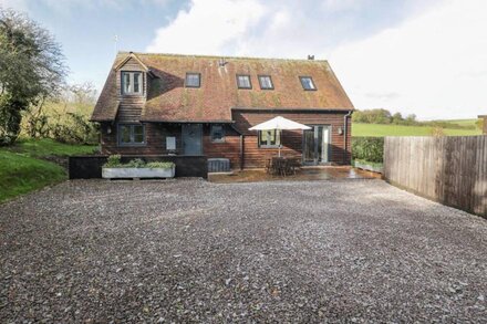 NINE ACRES BARN, with a garden in Marlborough, Wiltshire