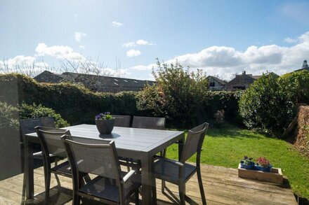 Seasalt - Three Bedroom House, Sleeps 6