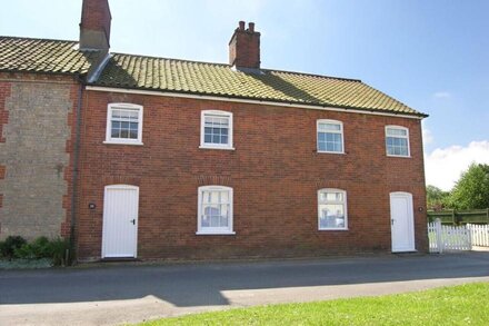 17 The Green - Three Bedroom House, Sleeps 5