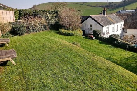 Beautiful cottage near the sea - West Buckland, Bantham, Devon