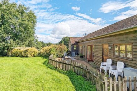 The Cottage at Hale Hill Farm -  a cottage that sleeps 5 guests  in 2 bedrooms