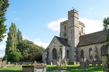 2 bedroom accommodation in Near Stroud