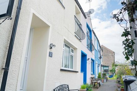 2 bedroom accommodation in Ulverston