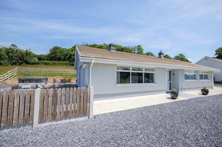 3 bedroom accommodation in Cribyn, near Lampeter