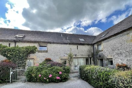 Luxury cottage for three people in the Peak District National Park