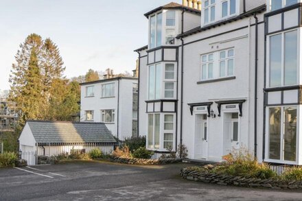 TETHERA, family friendly, with a garden in Bowness-On-Windermere