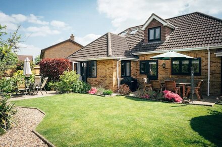 Modern Holiday Cottage On The Edge Of The New Forest And Close To The Beach