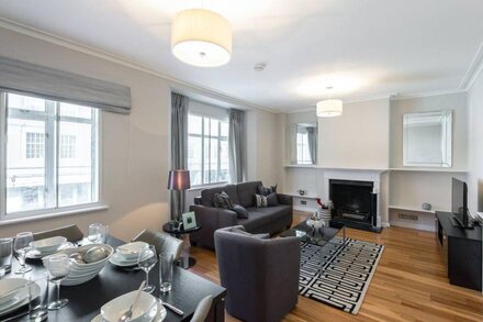 Modern one bedroom Knightsbridge apartment