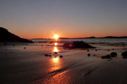 Stone’s Throw: Newly refurbished, pet-friendly holiday bungalow in Rhosneigr