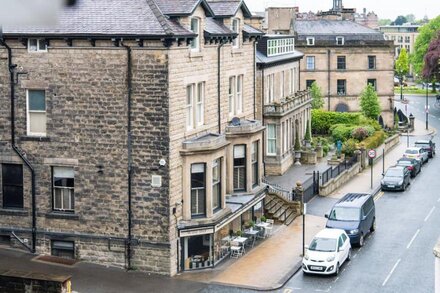 2 bedroom apartment located close to the centre of Harrogate