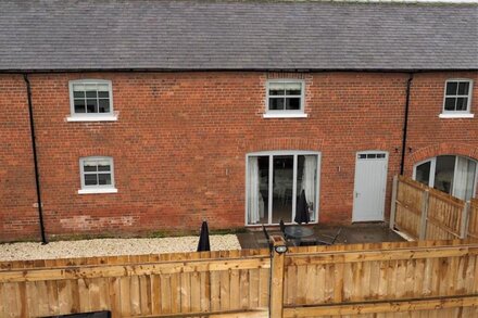 The Rolling Mill. Two bedroom first floor apartment. Wolds Way Holiday Cottages