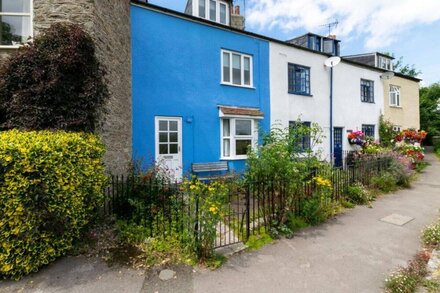 Meadow Cottage - Three Bedroom House, Sleeps 5