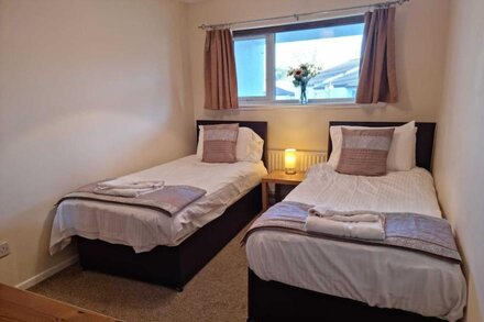 modern accommodation with leisure facilities, weekly and monthly discount