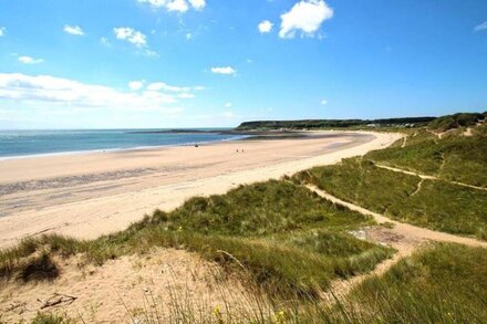 Murmur Y Llanw in Port Eynon