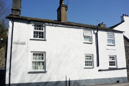 KIRKSTONE COTTAGE, close to the shops, restaurants and bars of Ambleside.