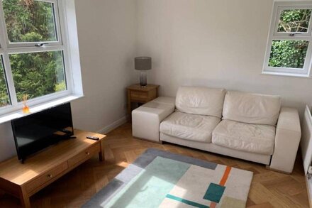 Excellent 1 bedroom apartment in Far Headingley