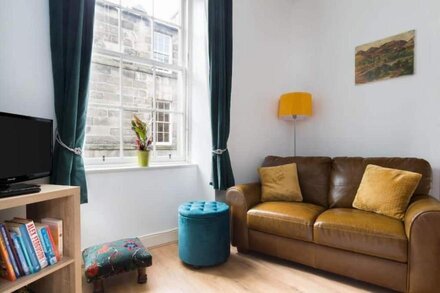 Warm & cosy apartment  in the heart of Stockbridge