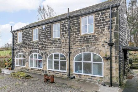 3 bedroom accommodation in Thurstonland, near Holmfirth