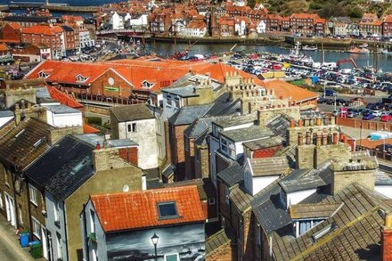 Albion Cottage, 1800s former fisherman's cottage in the heart of Whitby