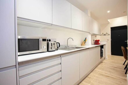 Super 2 Bed Apartment Close to Victoria Station