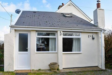 2 bedroom accommodation in Berry Down, near Combe Martin