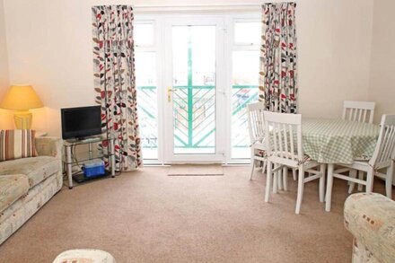 Trawler Road - Two Bedroom Apartment, Sleeps 4