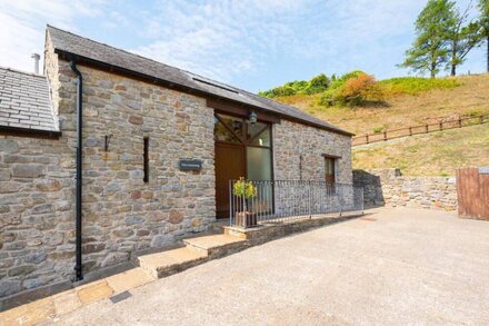 The Granary - Three Bedroom House, Sleeps 5