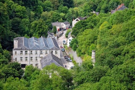 Historic Water Mill in the heart of the Peak District