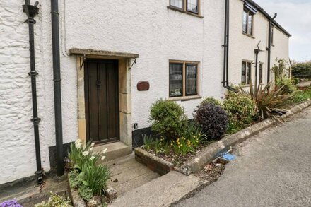 RED ROOF, pet friendly, with open fire in Combe St Nicholas