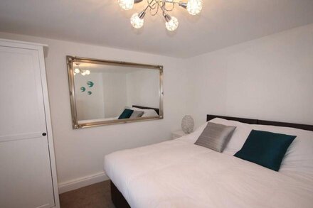 Harpenden House Apartment 2 Luxury 2 Bed Central Location