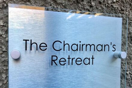 The Chairman's Retreat, Slad, The Cotswolds, Gloucestershire.  Space to relax.