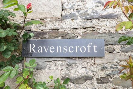 RAVENSCROFT, pet friendly, with a garden in Windermere