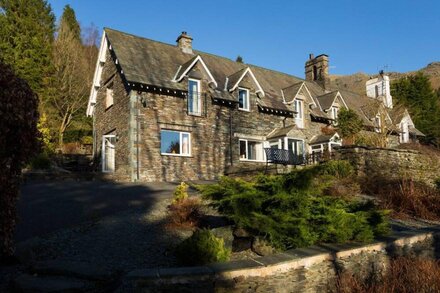 FAIRFIELD COTTAGE, family friendly, with a garden in Grasmere