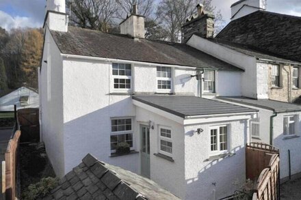 END COTTAGE, romantic, character holiday cottage in Ambleside