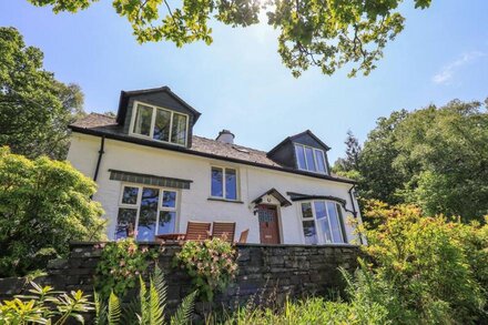 SPINDLE COPPICE, pet friendly, with a garden in Ambleside