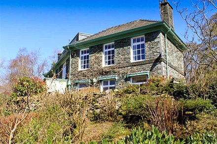 HIGH BORRANS, romantic in Ambleside