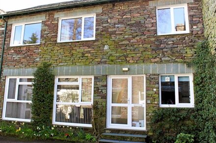 MOLLY'S COTTAGE, family friendly in Grasmere