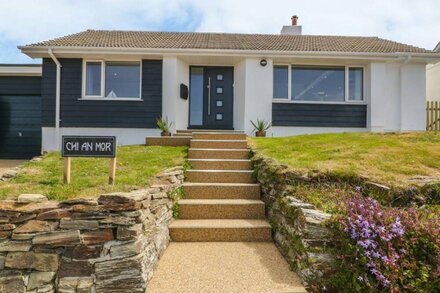 CHI AN MOR, pet friendly, country holiday cottage in Porth