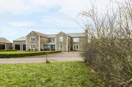 HILLSIDE FARM, luxury holiday cottage in Kirkby Stephen